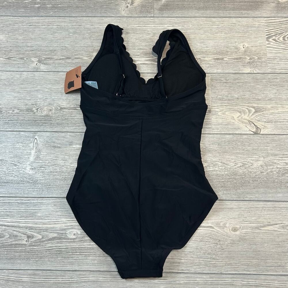 Shade & Shore Black Scallop Top One-Piece Size Medium - NWT - Picture 5 of 6